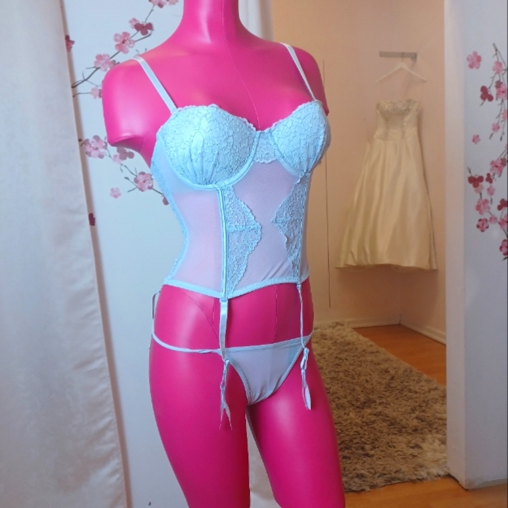 White & silver push-up bustier